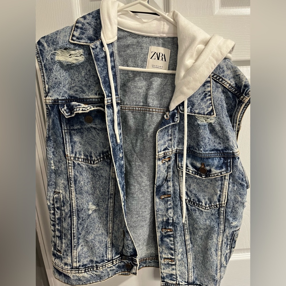 Zaras Sleeveless Denim Jacket